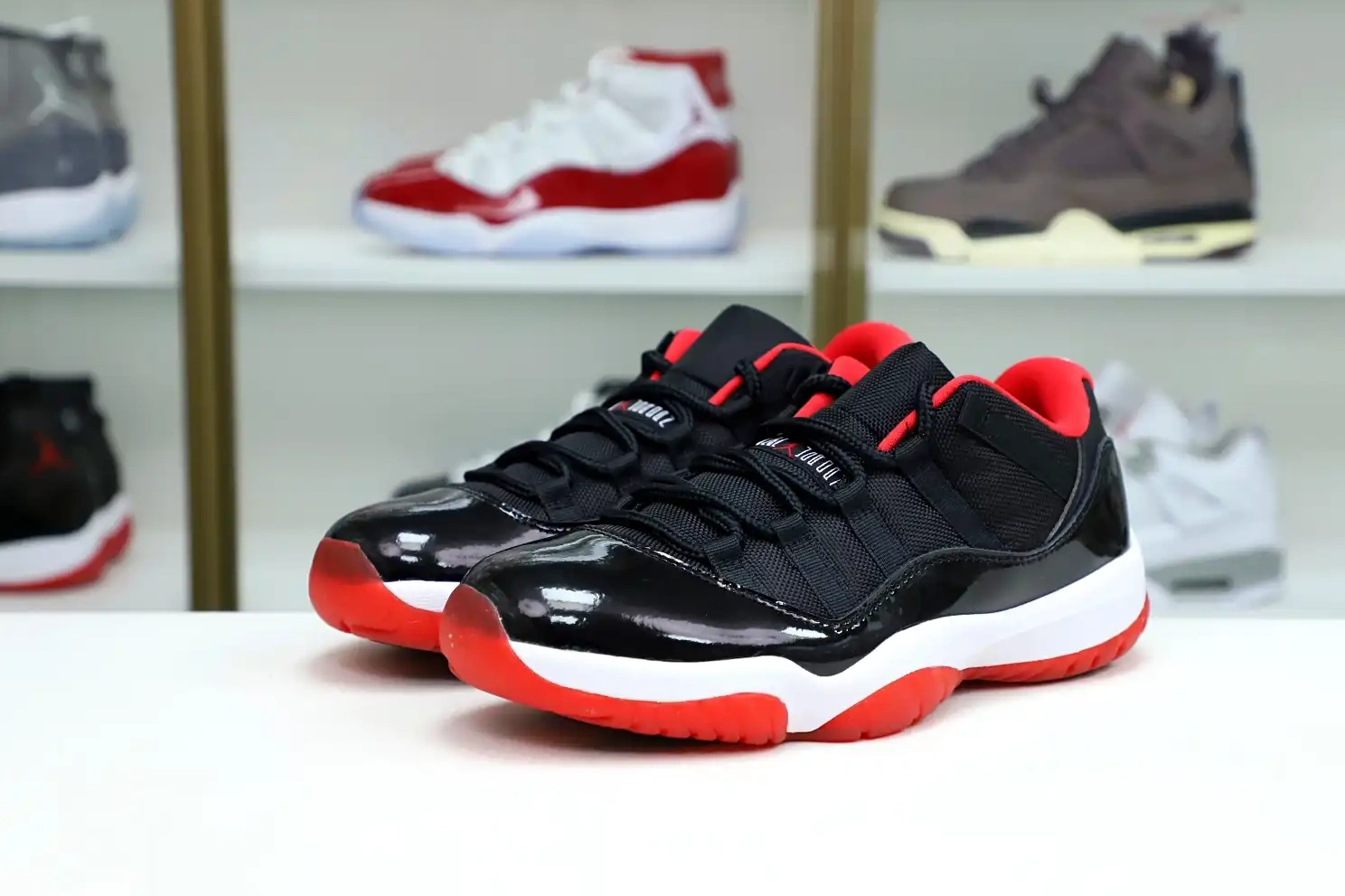 Kimikick BRED RETRO AIR JORDAN 11 LOW 0730